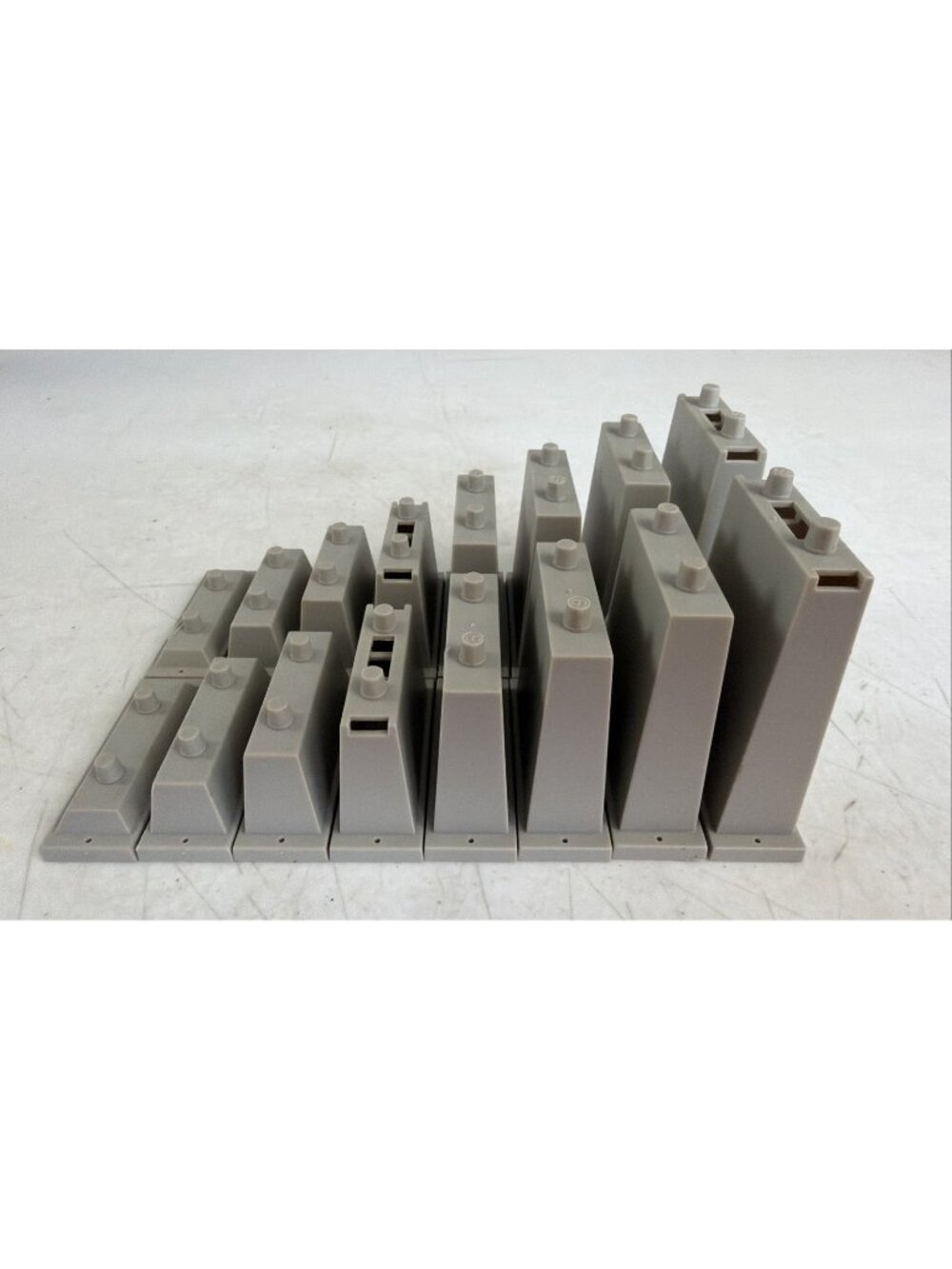 Life-Like Power Loc Train Bridge Pier Riser Support Set 16 HO Scale Gauge